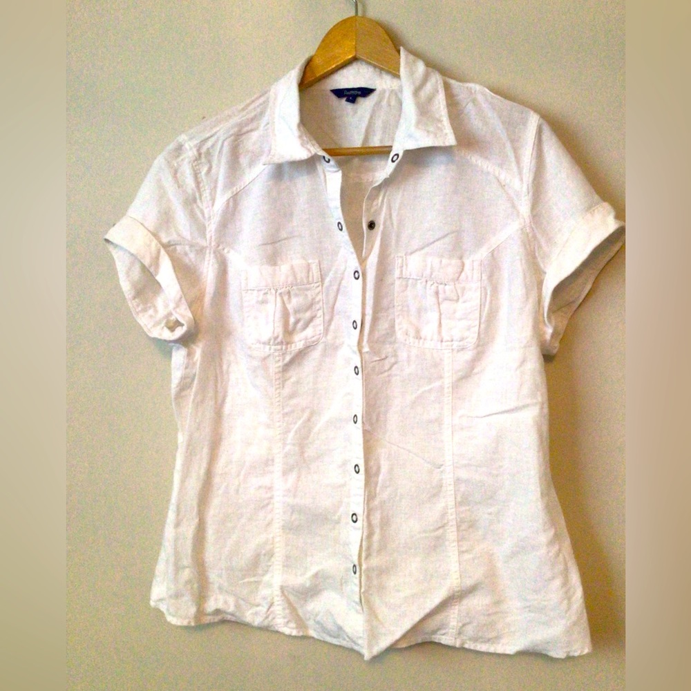 Reitmans woman’s cotton blouse. Size large.